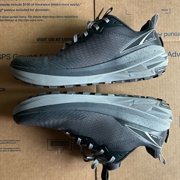 ALTRA Experience Wild 2 Men’s 13 Trail Running Shoes black/grey ALMOST NEW - Picture 16 of 16